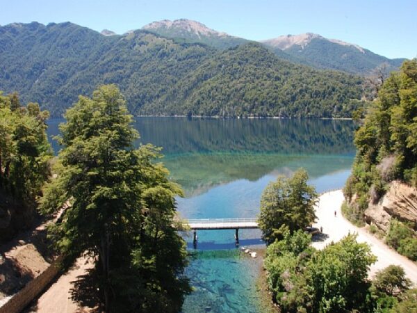 SAN MARTIN DE LOS ANDES + VILLA LA ANGOSTURA - Salida 15/09/2025 - Image 3